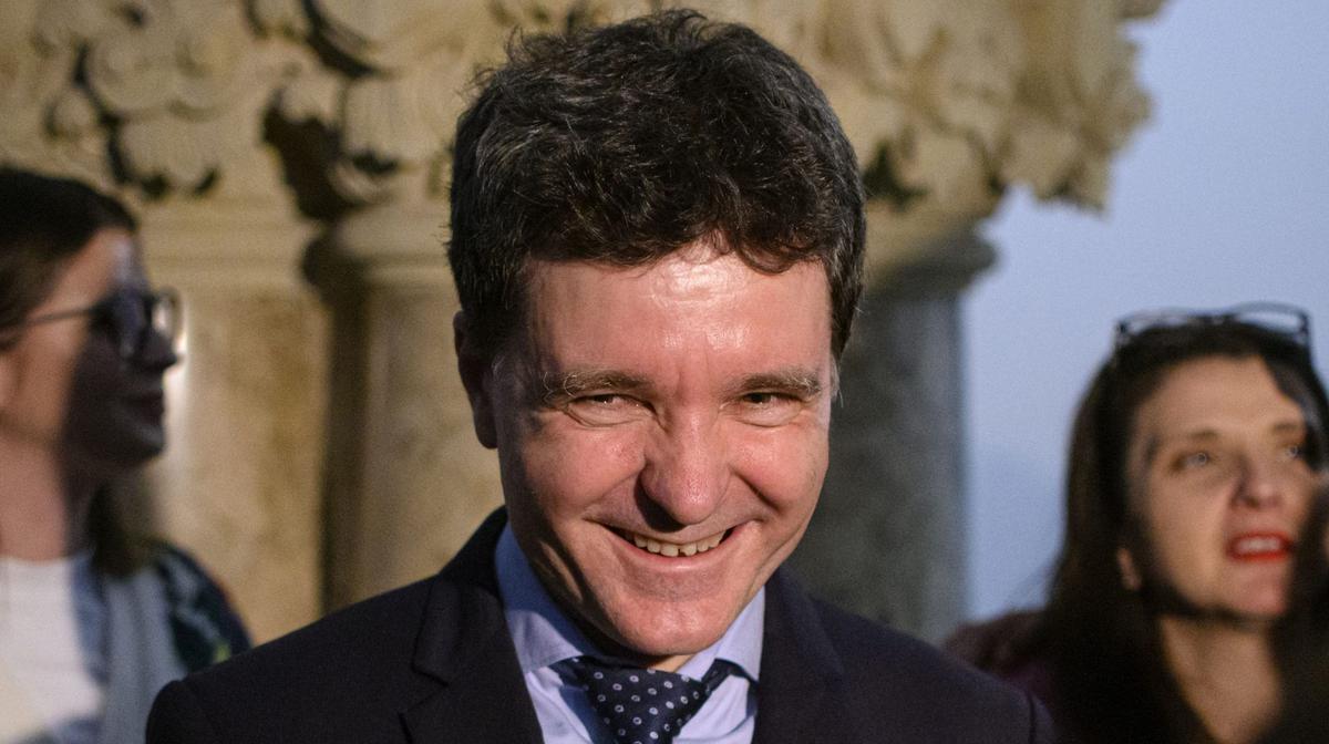 Nicușor Dan, tot mai aproape de desemnarea noului premier. Negocierile pentru majoritate continuă