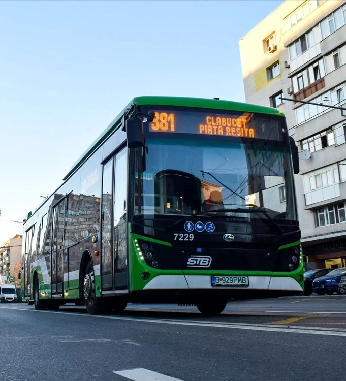 179 de vehicule noi pentru transportul public din București: tramvaie și troleibuze cu aer condiționat și prize USB